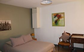 Agréable appartement P2 Centre ville au calme.